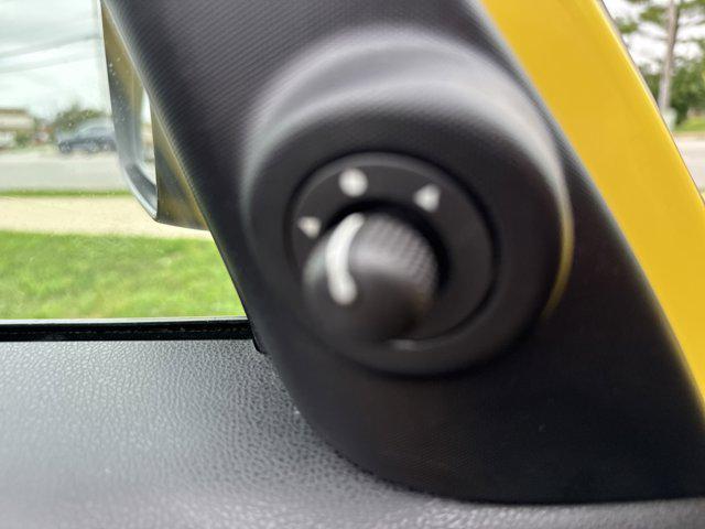 Photo of 2015 Giallo (Yellow) FIAT 500L