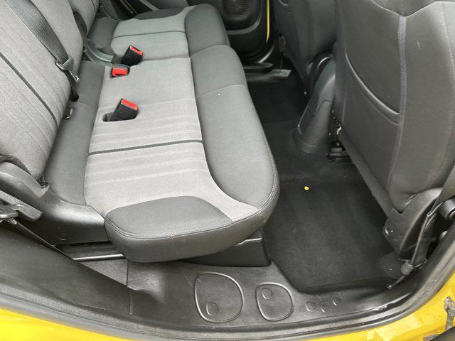 Photo of 2015 Giallo (Yellow) FIAT 500L