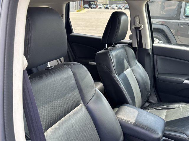Photo of 2015 Urban Titanium Metallic Honda CR-V