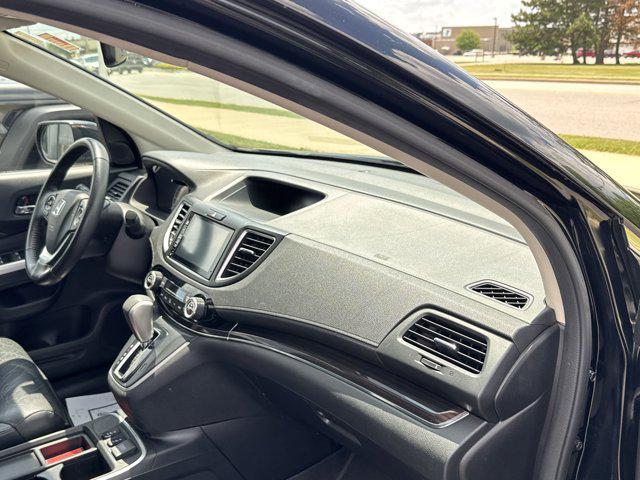 Photo of 2015 Urban Titanium Metallic Honda CR-V
