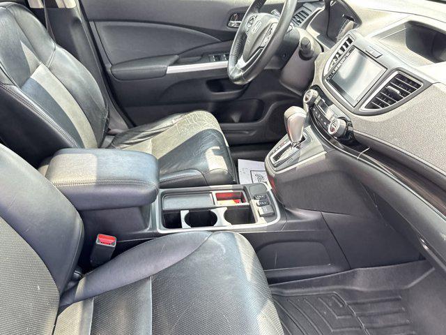 Photo of 2015 Urban Titanium Metallic Honda CR-V