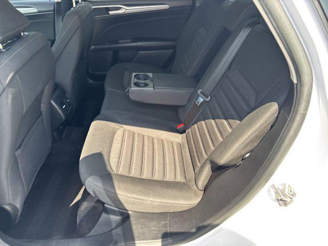 Photo of 2019 White Ford Fusion Hybrid