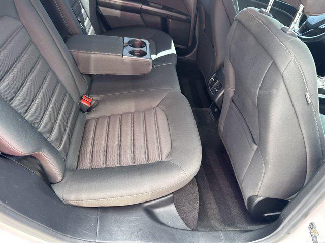 Photo of 2019 White Ford Fusion Hybrid