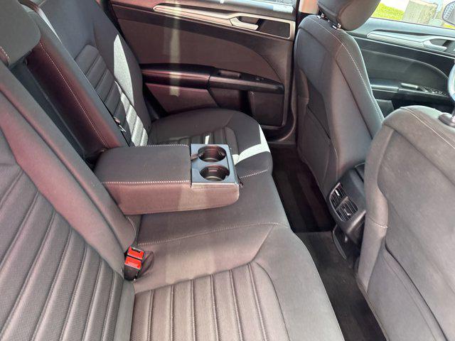 Photo of 2019 White Ford Fusion Hybrid