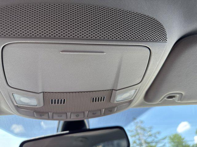 Photo of 2019 White Ford Fusion Hybrid