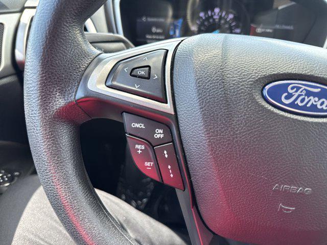 Photo of 2019 White Ford Fusion Hybrid