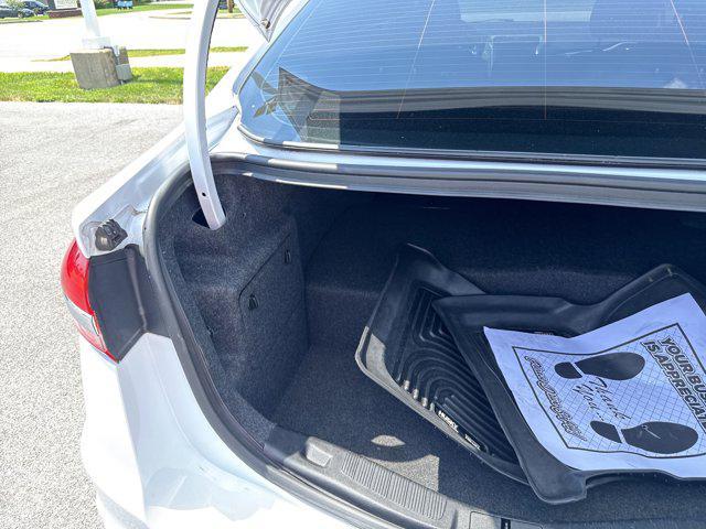 Photo of 2019 White Ford Fusion Hybrid