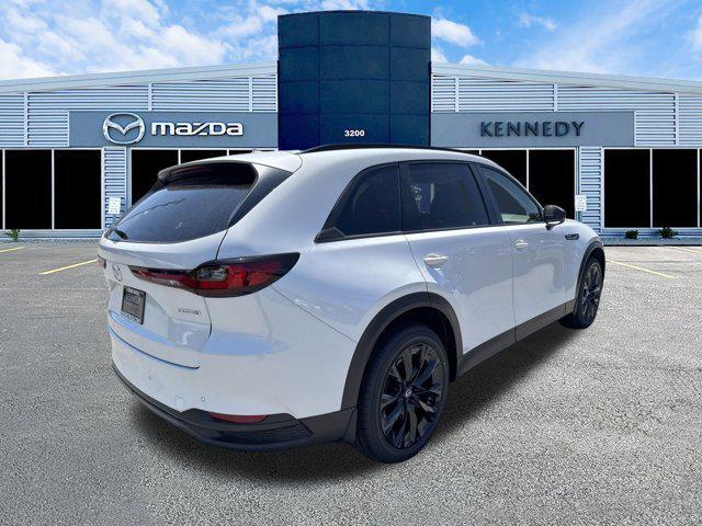 Photo of 2025 Rhodium White Premium Mazda CX-90