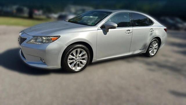 Photo of 2013  Lexus ES 300h