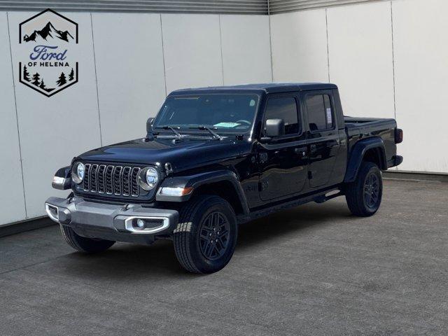 Photo of 2024 Black Clearcoat Jeep Gladiator