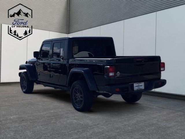Photo of 2024 Black Clearcoat Jeep Gladiator