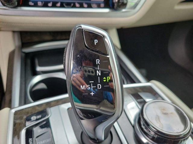 Photo of 2018 Black Sapphire Metallic BMW 750