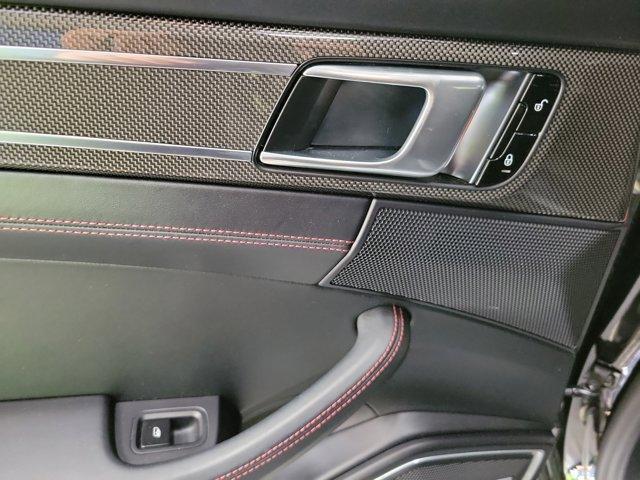 Photo of 2018 Black Porsche Panamera