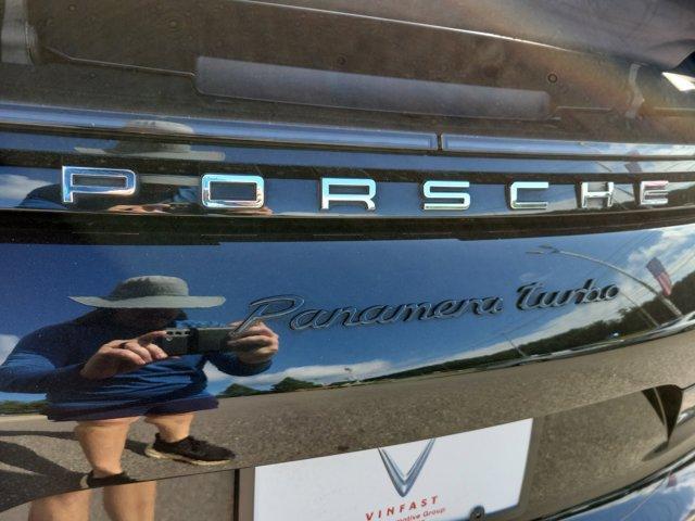 Photo of 2018 Black Porsche Panamera