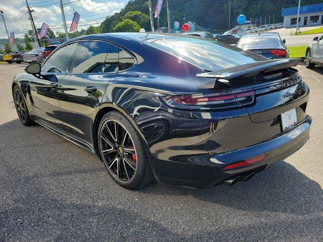 Photo of 2018 Black Porsche Panamera