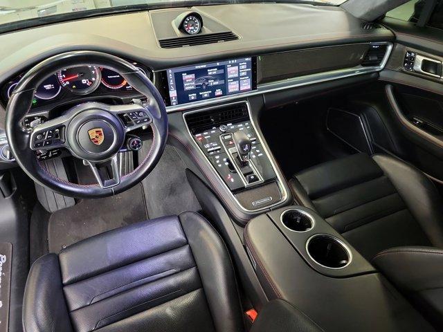 Photo of 2018 Black Porsche Panamera