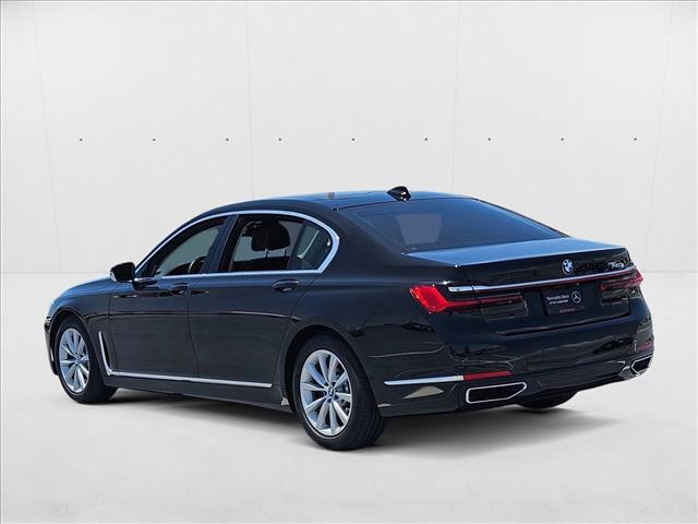 Photo of 2020 Jet Black BMW 740