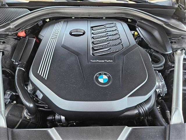 Photo of 2020 Jet Black BMW 740