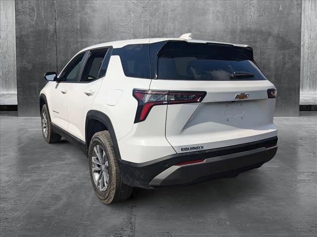 Photo of 2026 Summit White Chevrolet Equinox