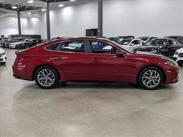 Photo of 2023 Ultimate Red Hyundai SONATA