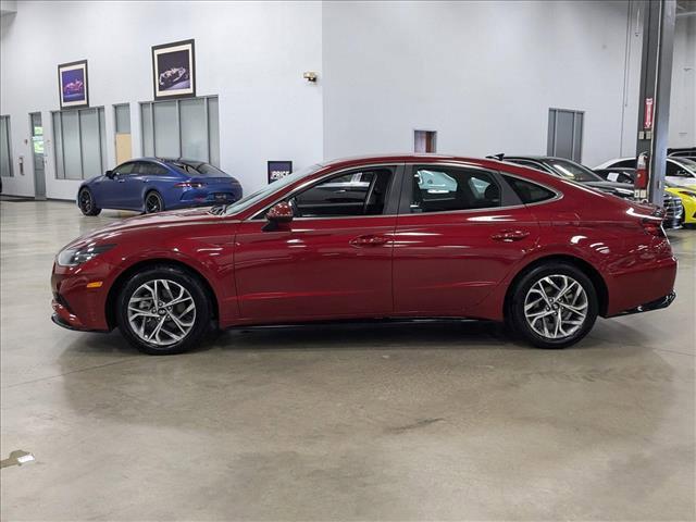 Photo of 2023 Ultimate Red Hyundai SONATA