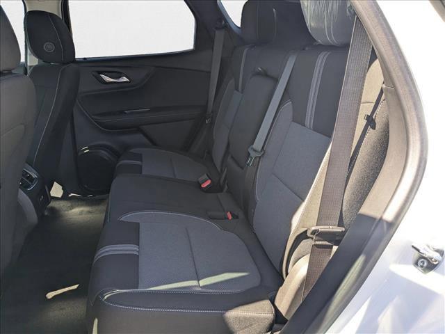Photo of 2025 Summit White Chevrolet Blazer