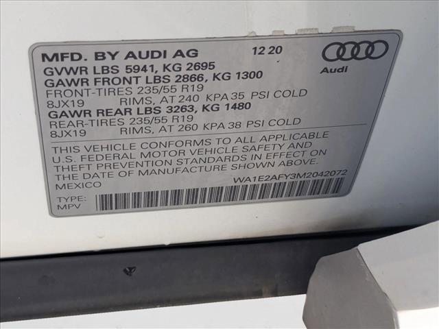 Photo of 2021 Glacier White Metallic Audi Q5