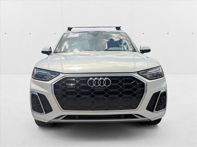 Photo of 2021 Glacier White Metallic Audi Q5