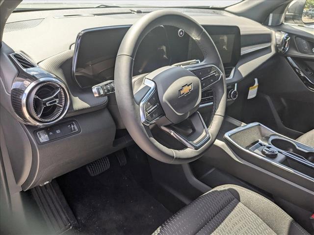 Photo of 2026 Summit White Chevrolet Equinox