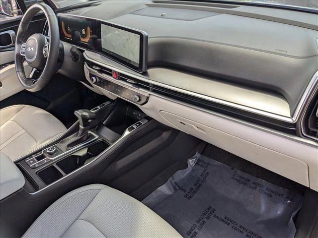Photo of 2024 Everlasting Silver Kia Sorento