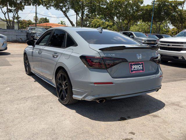 Photo of 2024 Sonic Gray Pearl Honda Civic Si