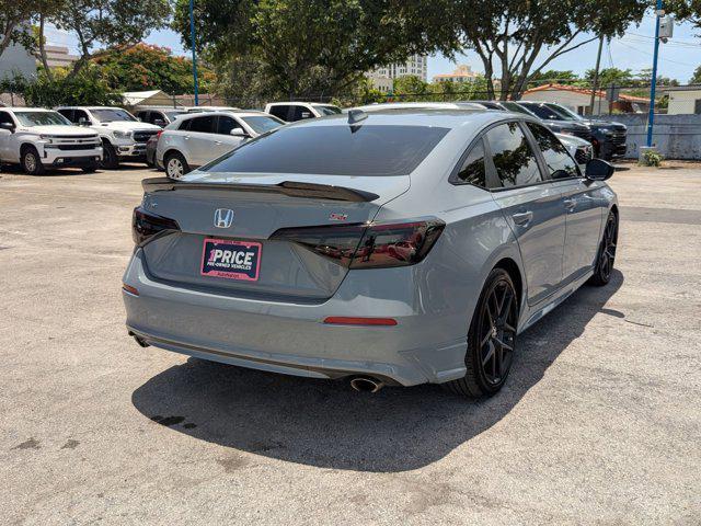 Photo of 2024 Sonic Gray Pearl Honda Civic Si