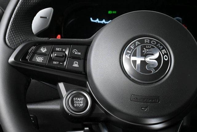 Photo of 2024 Metallic Alfa Romeo Tonale