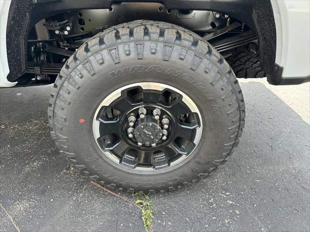 Photo of 2025 Avalanche Ford F-250