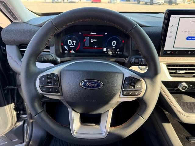 Photo of 2025 Carbonized Gray Metallic Ford Explorer