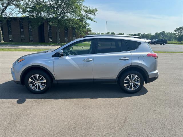 Photo of 2018 Silver Sky Metallic Toyota RAV4 Hybrid