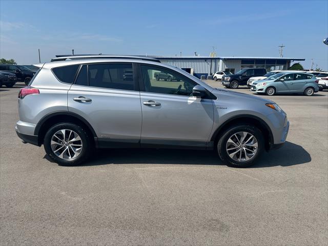 Photo of 2018 Silver Sky Metallic Toyota RAV4 Hybrid