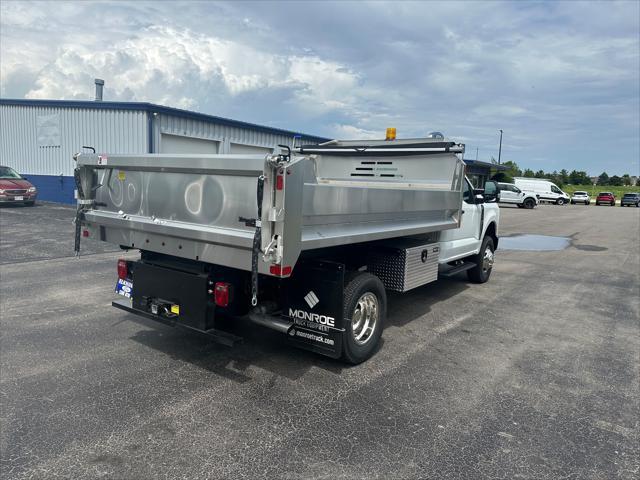 Photo of 2025 Oxford White Ford F-350