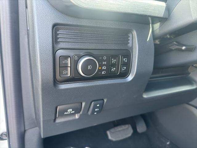 Photo of 2025 Star White Tri-Coat Ford F-250