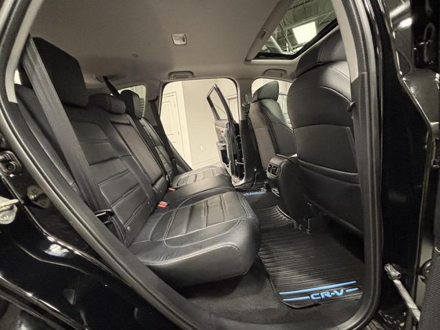 Photo of 2019 Crystal Black Pearl Honda CR-V