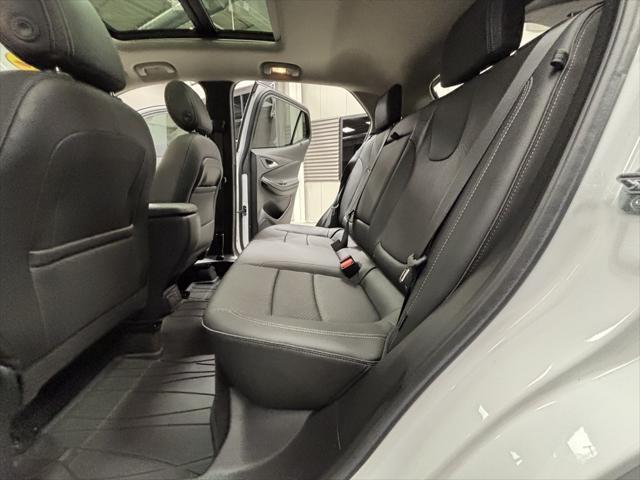 Photo of 2022 Summit White Buick Encore GX