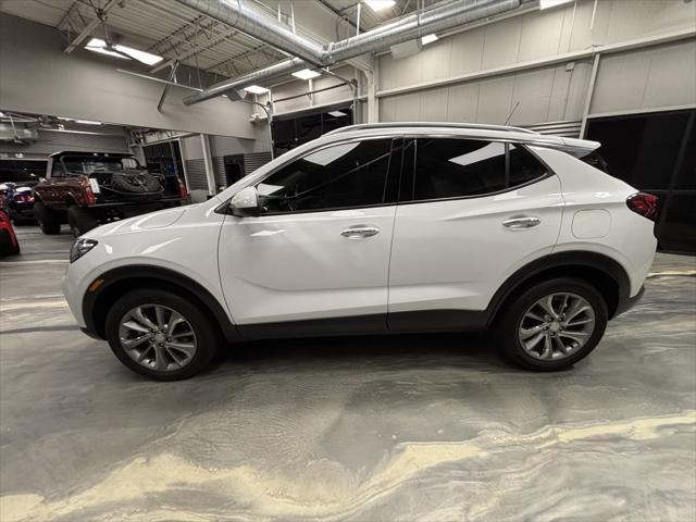 Photo of 2022 Summit White Buick Encore GX