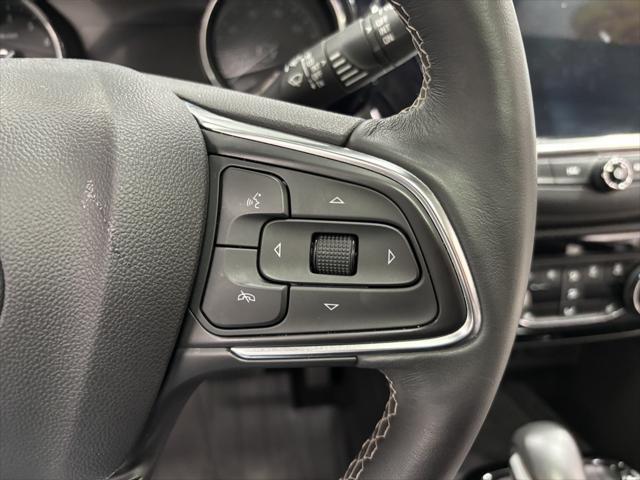 Photo of 2022 Summit White Buick Encore GX