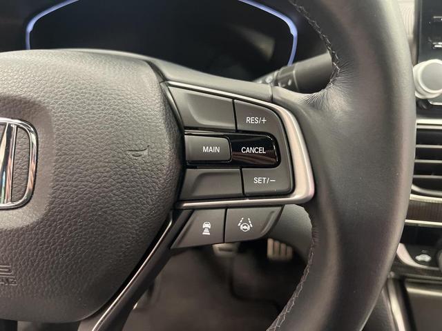 Photo of 2018 San Marino Red Honda Accord