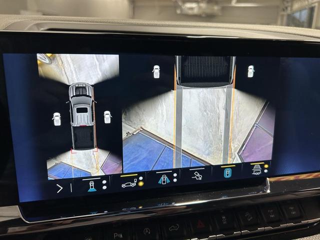 Photo of 2023 Summit White Chevrolet Silverado 1500