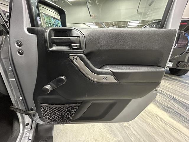 Photo of 2017 Billet Silver Metallic Clearcoat Jeep Wrangler
