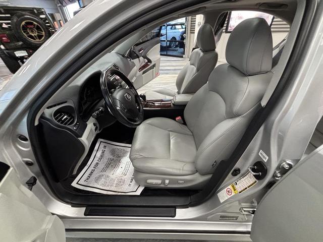 Photo of 2007 Silver Lexus IS 250