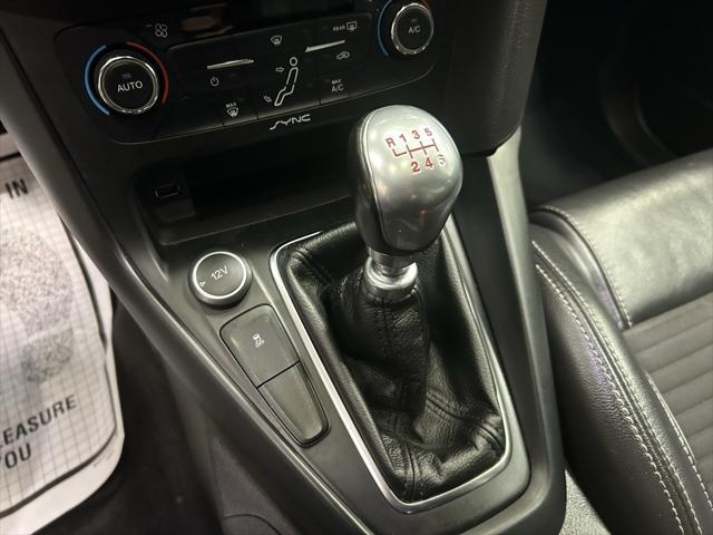 Photo of 2017 Shadow Black Ford Focus ST
