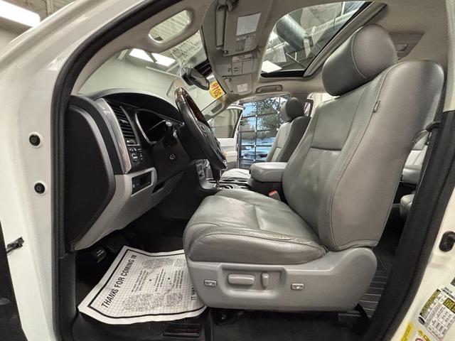 Photo of 2019 Blizzard Pearl Toyota Sequoia