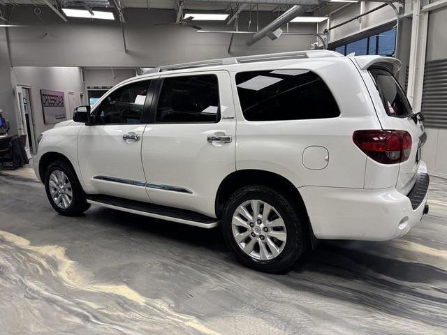 Photo of 2019 Blizzard Pearl Toyota Sequoia